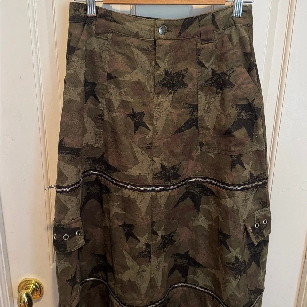 Social Collision 🔥sale🔥 camouflage skirt